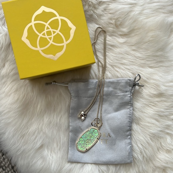 KENDRA SCOTT TEXAS EXCLUSIVE IRIDESCENT DICHROIC FOIL GOLD REID NECKLACE - Picture 2 of 7